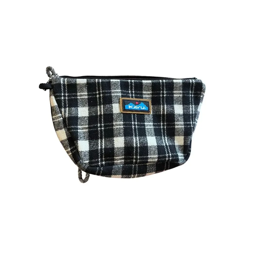 Kavu | NWOT Tabernash Plaid Accessory Pouch Furry